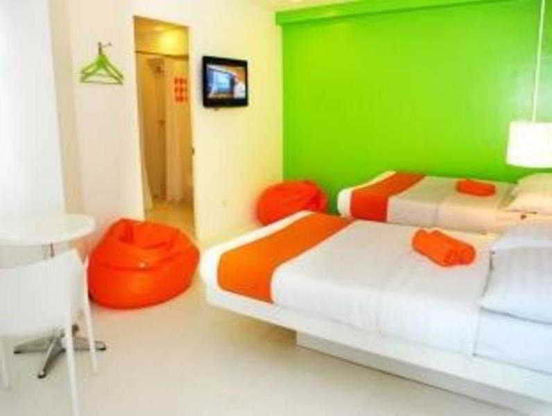 Islands Stay Hotel - Puerto Princesa Exterior photo